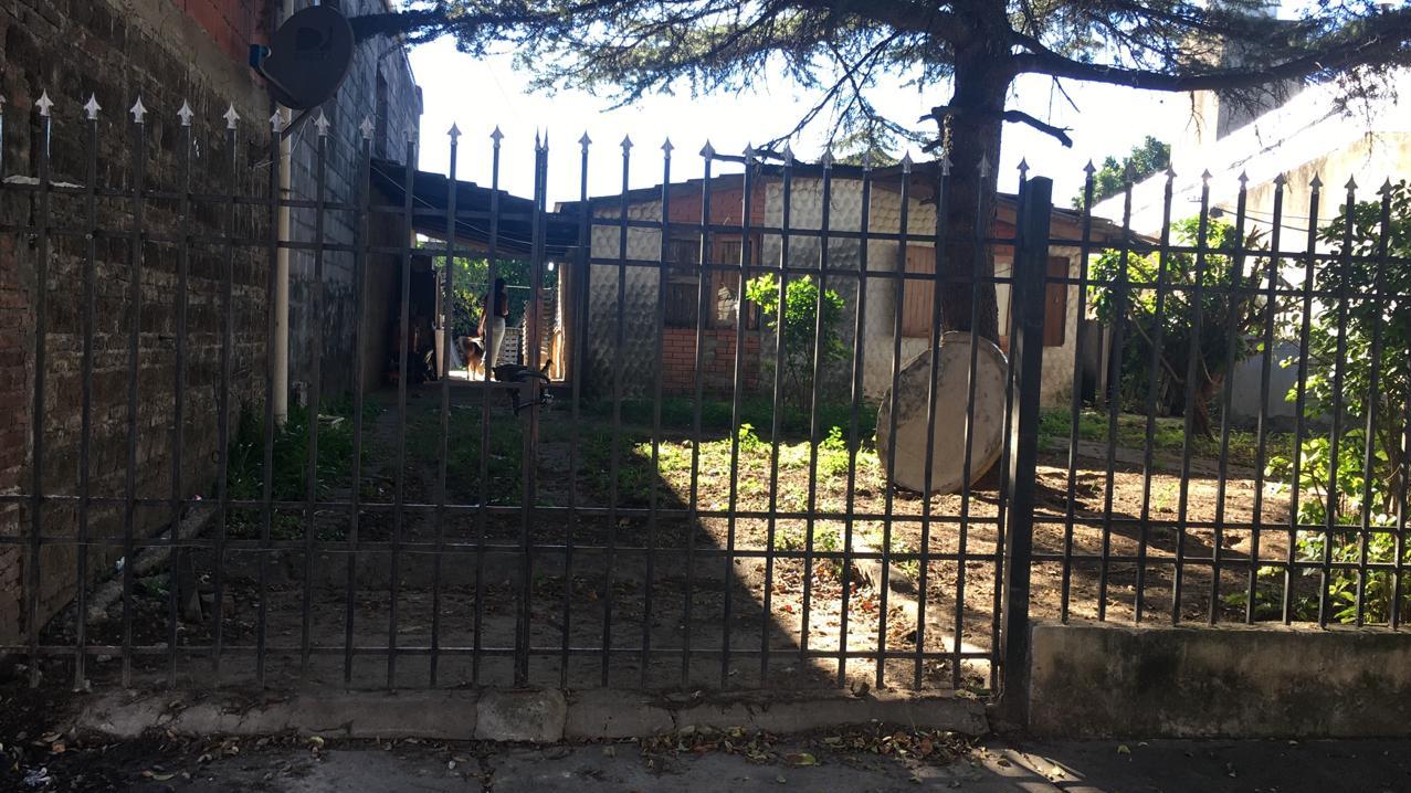 Pasen tranquilos. Los ladrones ingresaron sin problema a la vivienda.