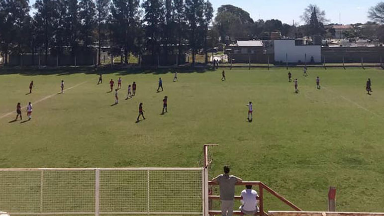 La primera fecha se juega en el Polideportivo.