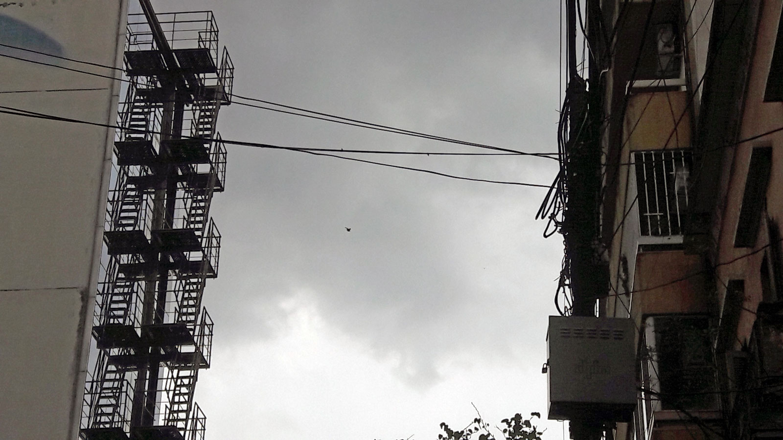 Lunes lluvioso y con bastante viento