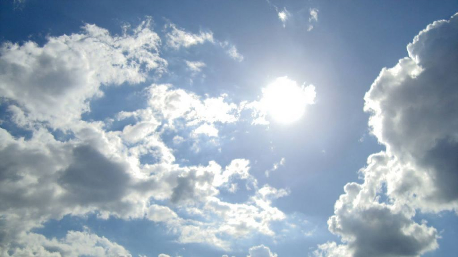 Entre las nubes, volvió a salir el sol en nuestra región.