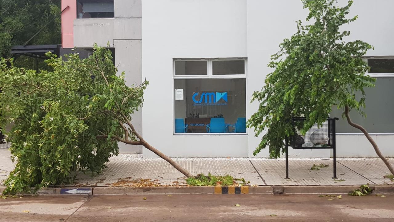 Varias cuadras fueron afectadas por el temporal.