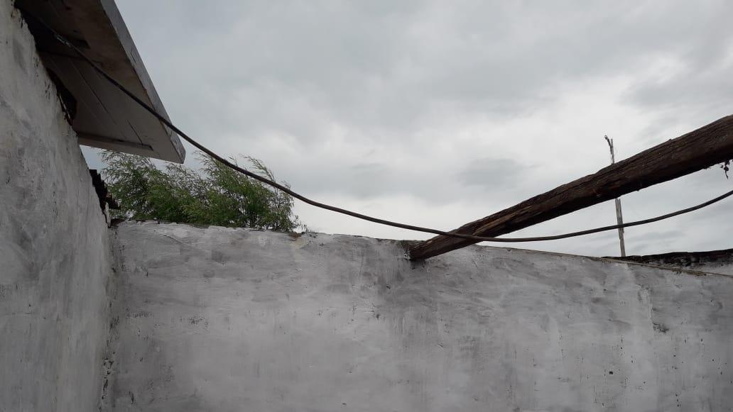 La habitación de una casa de Saavedra al 2800, quedó prácticamente a cielo abierto.