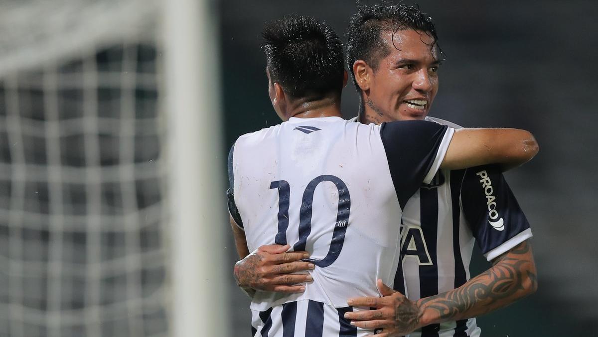 Dayro Moreno anotó los dos goles del partido. (Foto: TW Talleres)