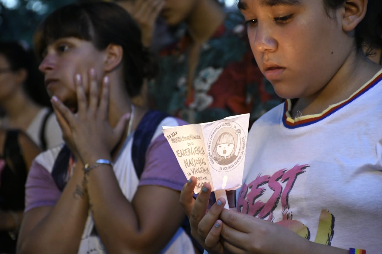 La marcha fue convocada por la Campaña por la Emergencia Nacional en Violencia contra las Mujeres. (Foto: Rosario Plus)