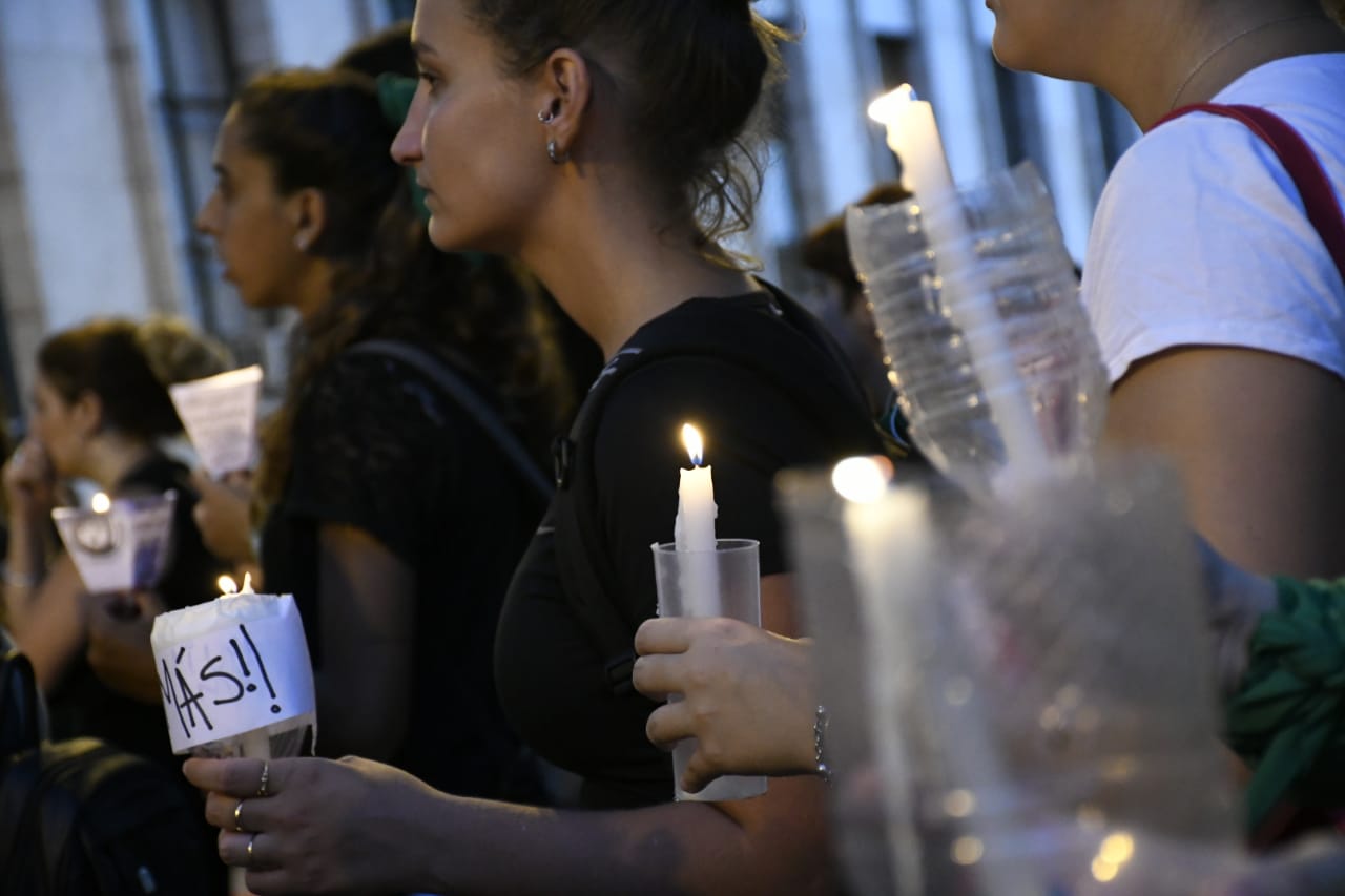 La marcha fue convocada por la Campaña por la Emergencia Nacional en Violencia contra las Mujeres. (Foto: Rosario Plus)
