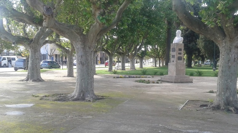 El golpe se produjo en la intersección de calles 9 de Julio y Rivadavia.