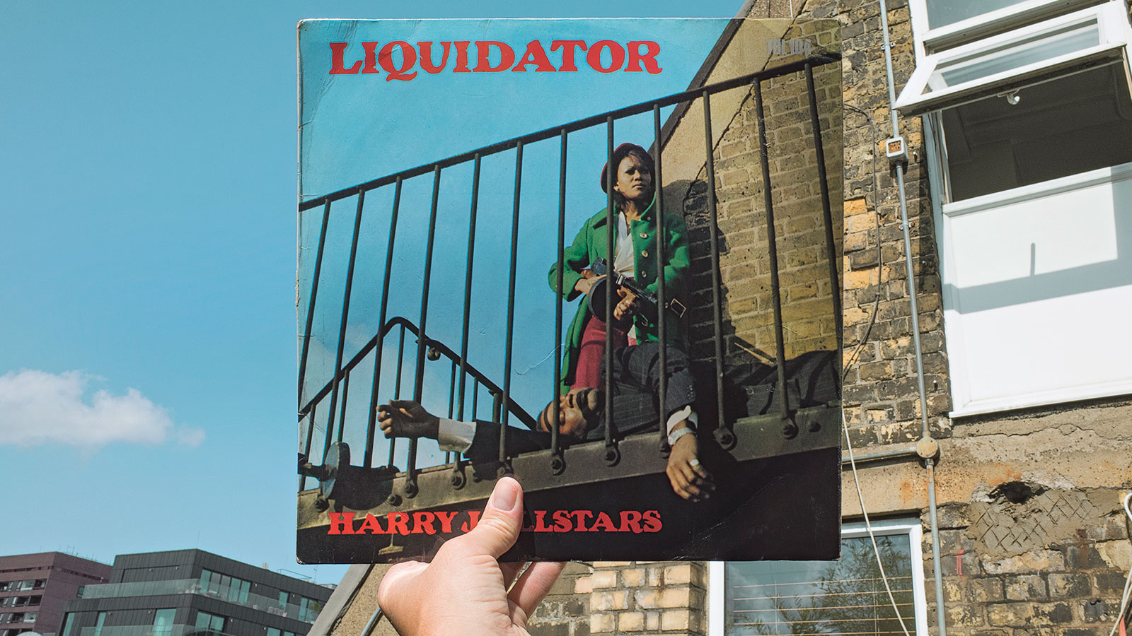 Pasó 21 años buscando la ubicación exacta de la tapa de sus discos preferidos