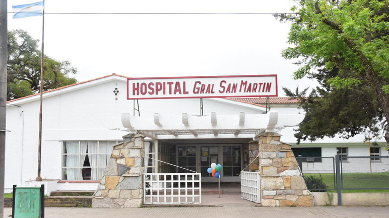 La menor fue revisada en el Hospital de la ciudad.