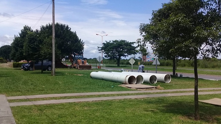 Los obreros de ASSA trabajan en 9 de Julio y Buenos Aires.