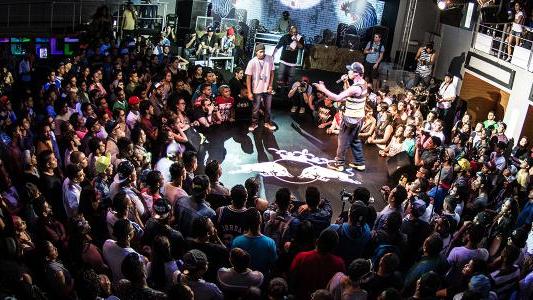 La competencia concita un inusitado interés en los cultores del freestyle.