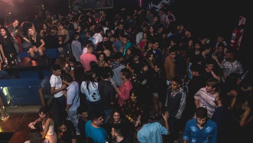 Este lunes se comenzará a redactar la normativa. (Foto: FB Queens Nightclub)