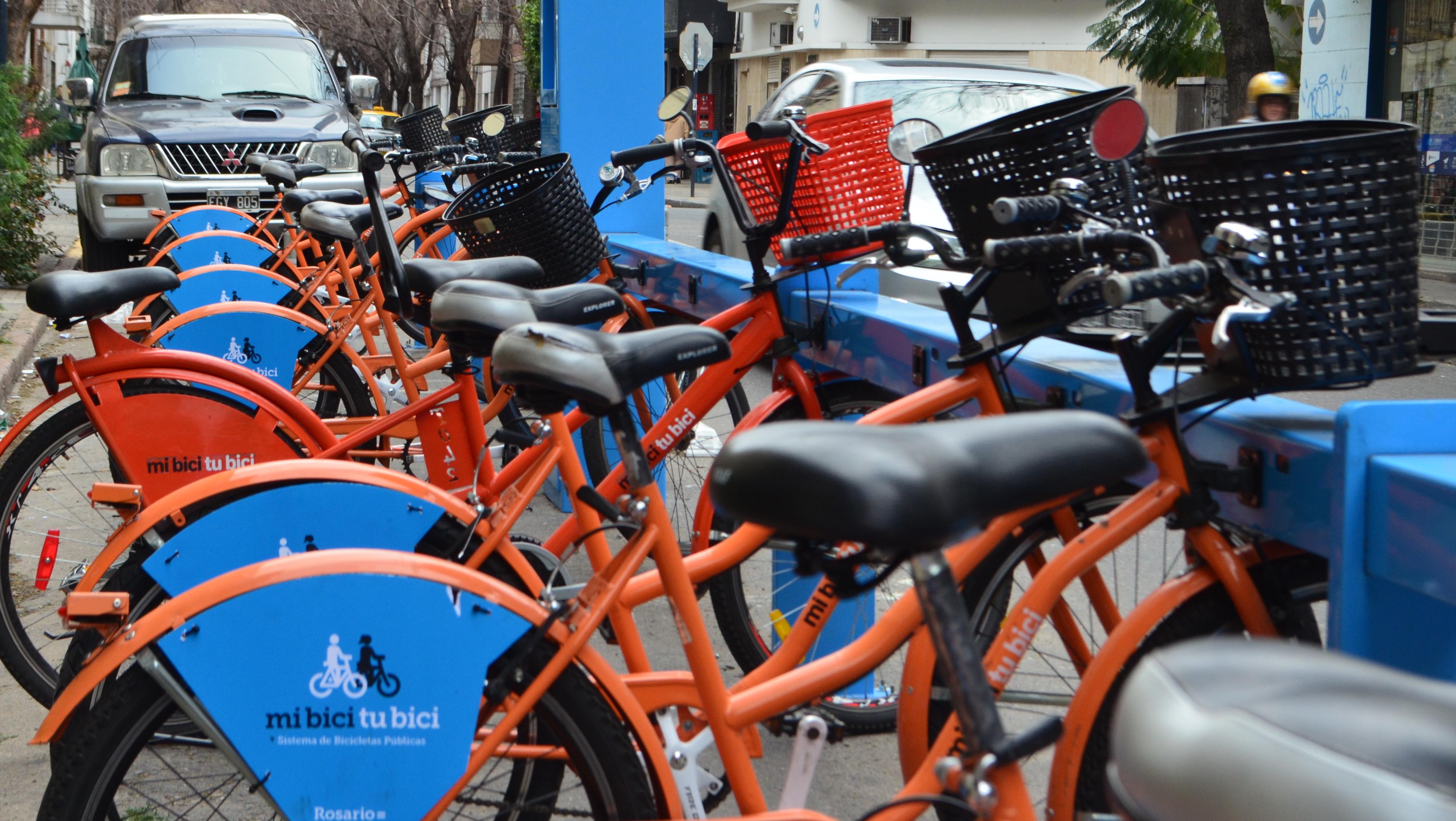 Estación del programa de transporte "Mi bici, tu bici".