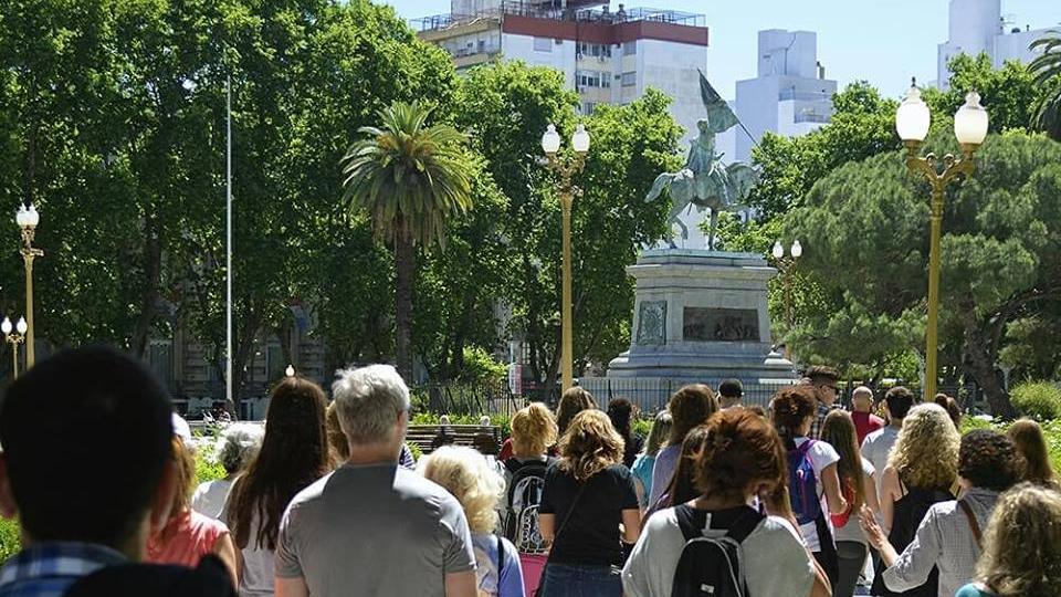 Invitan a encuentros para pensar las plazas con igualdad de género