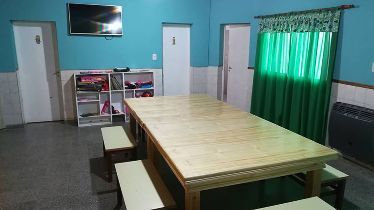 El interior del Hogarcito San Cayetano muestra una cara renovada.