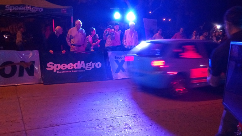 Los primeros en largar fueron los automóviles.