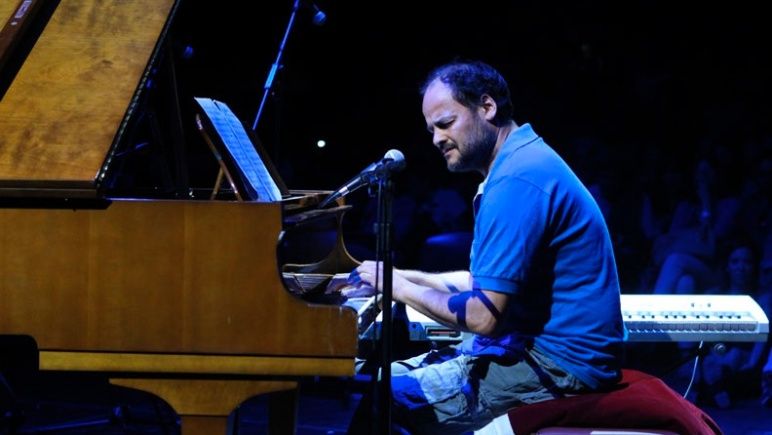 Alexander Panizza se presenta este sábado en el Castagnino