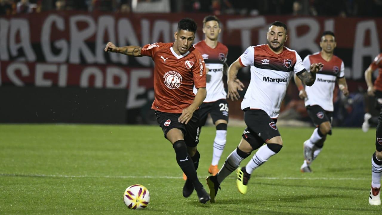 Ferroni persigue a Meza (RPlus) 