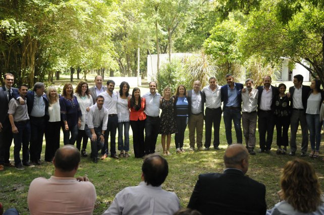 El intendente Corral y su gabinete en diciembre de 2017.