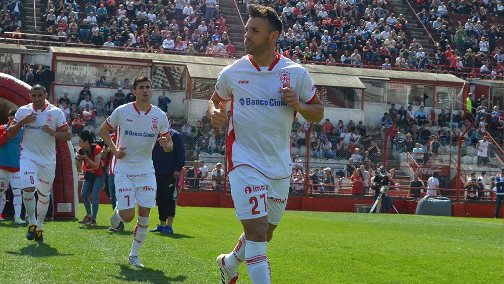 Calello no renovó con el Globito y ahora tiene el pase en su poder.