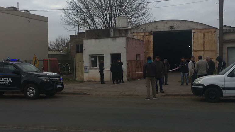 Imágenes repetidas. La policía tomando declaración a las víctimas.