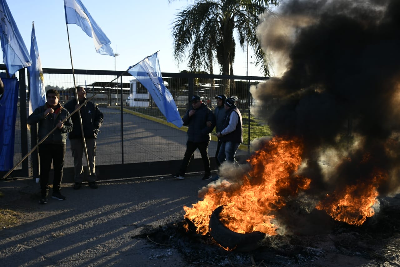 La ciudad amaneció paralizada por la medida de fuerza. (Foto: Rosario Plus)