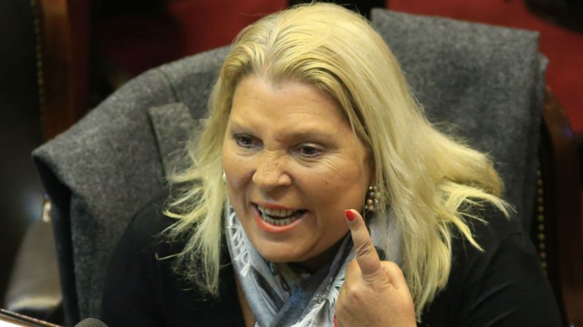 Carrió amenazó con romper Cambiemos.