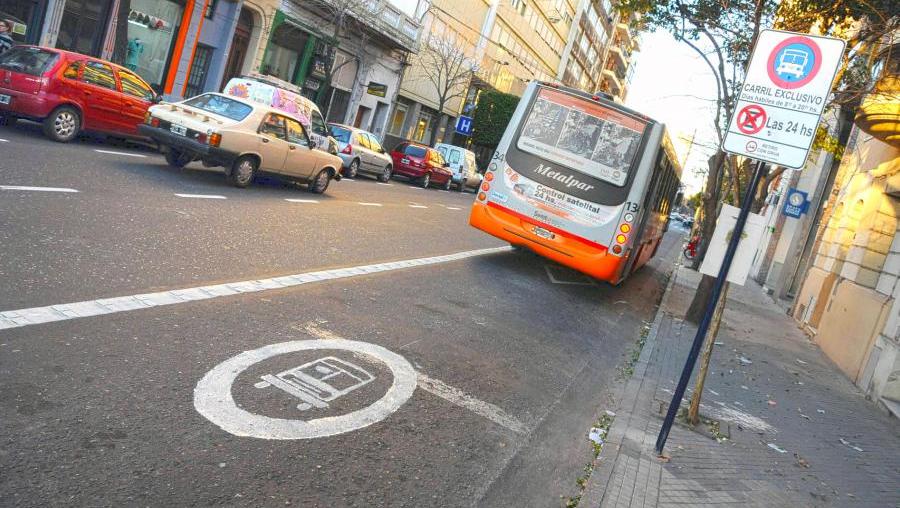 Por el Día del Padre se podrá estacionar gratis en cuadras del microcentro