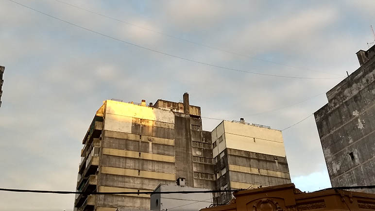 Cielo nublado y calor