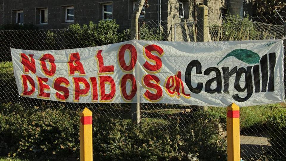 Estupor de los obreros, sin acceso a su lugar de trabajo.