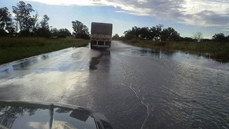 Recomiendan conducir con precaución en la ruta 33.