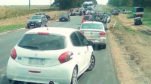 El vehículo en el que viajaban las nenas se habría cambiado de carril.