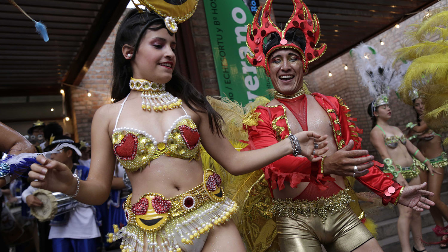 Comparsas, música en vivo y mucho baile en los carnavales rosarinos