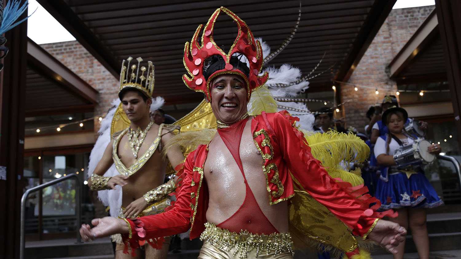Comparsas, música en vivo y mucho baile en los carnavales rosarinos