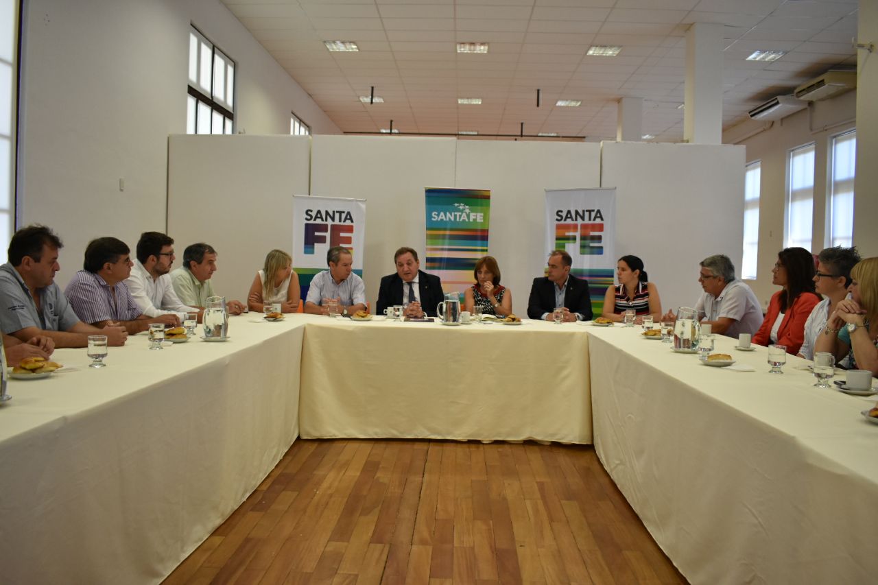 La reunión entre los gremios y los ministros de Trabajo y de Producción.