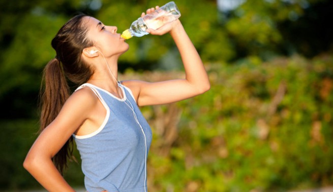 ¿Cómo detectar que el cuerpo está deshidratado?