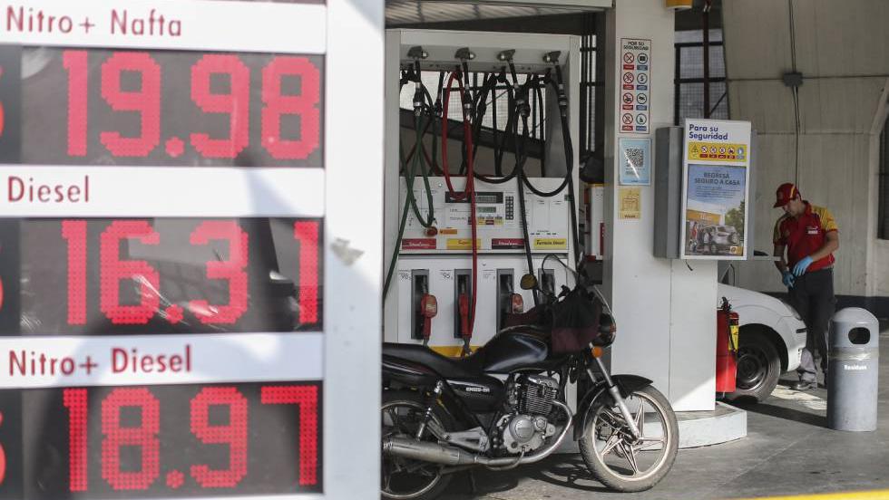 El valor del combustible quedará sujeto al del barril de crudo internacional.