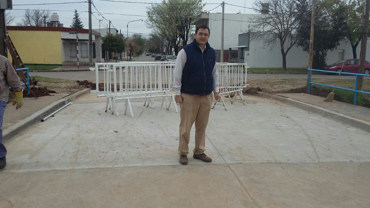 Sarasola y la obra pública. Uno de los puntales de su gestión.