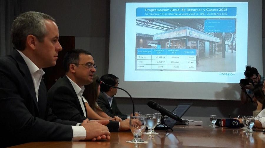Asegurado presentó este lunes el proyecto que el Ejecutivo envía al Concejo.