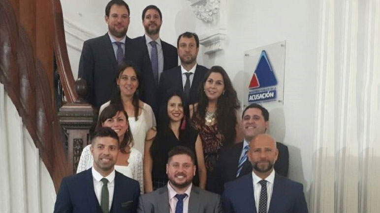 Los nuevos fiscales juraron este lunes. Baños (arriba, der.) asume en Casilda.