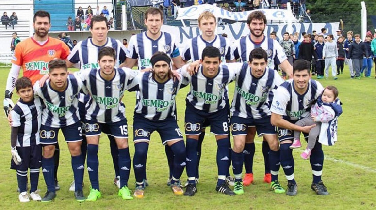 Aprendices se hizo gigante en Pujato y eliminó al tricampeón.