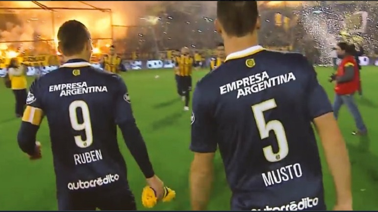 Ruben y Musto, cuando eran compañeros en Rosario Central.