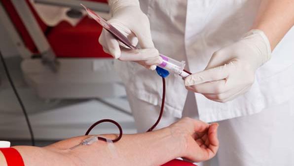 Continúa una campaña para sumar donantes de sangre a una red pública.