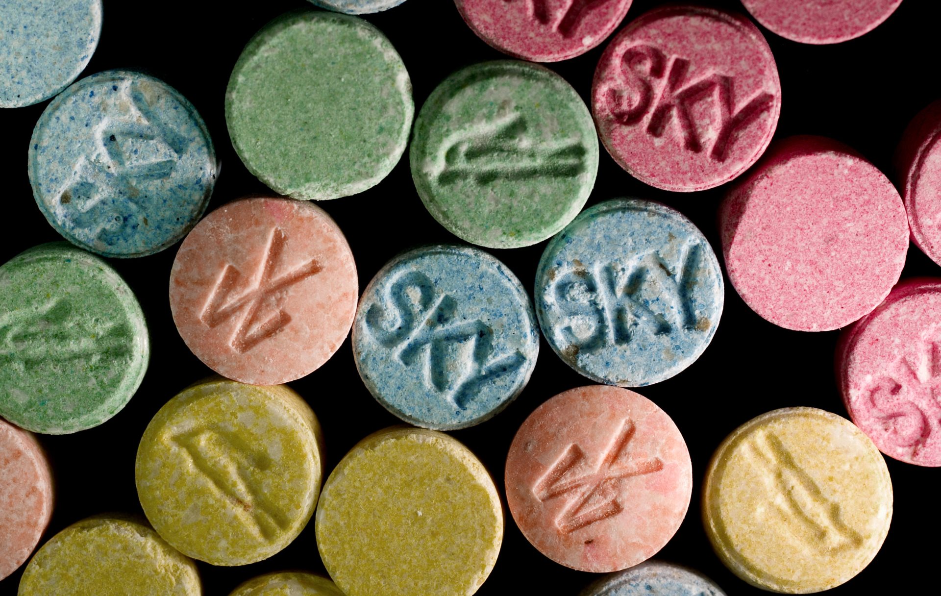 Las pastillas de éxtasis estaban ocultas en las valijas de un dominicano