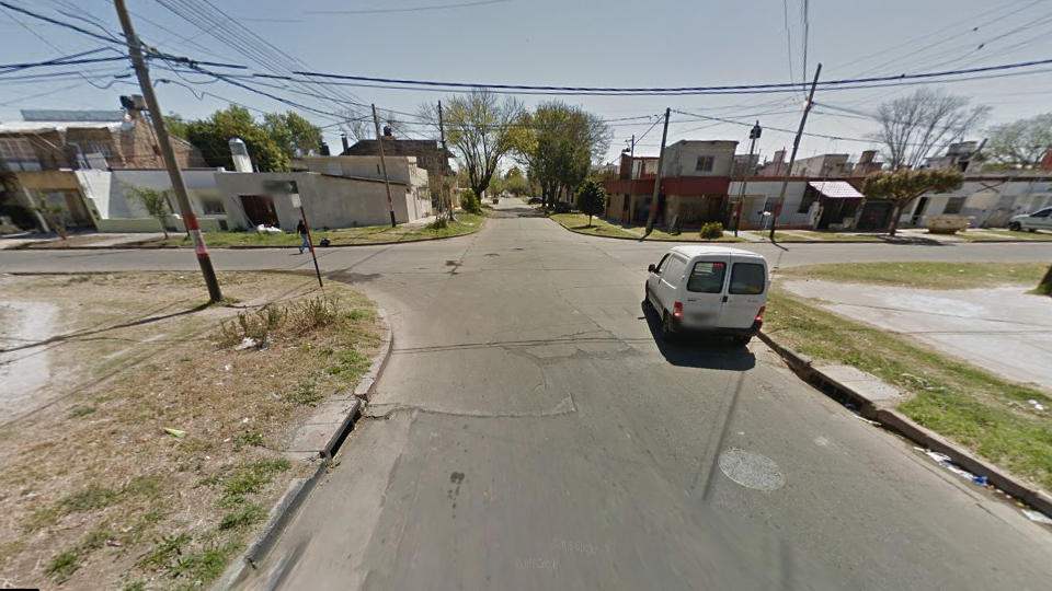El crimen ocurrió en Balcarce y Biedma, plena villa Moreno.