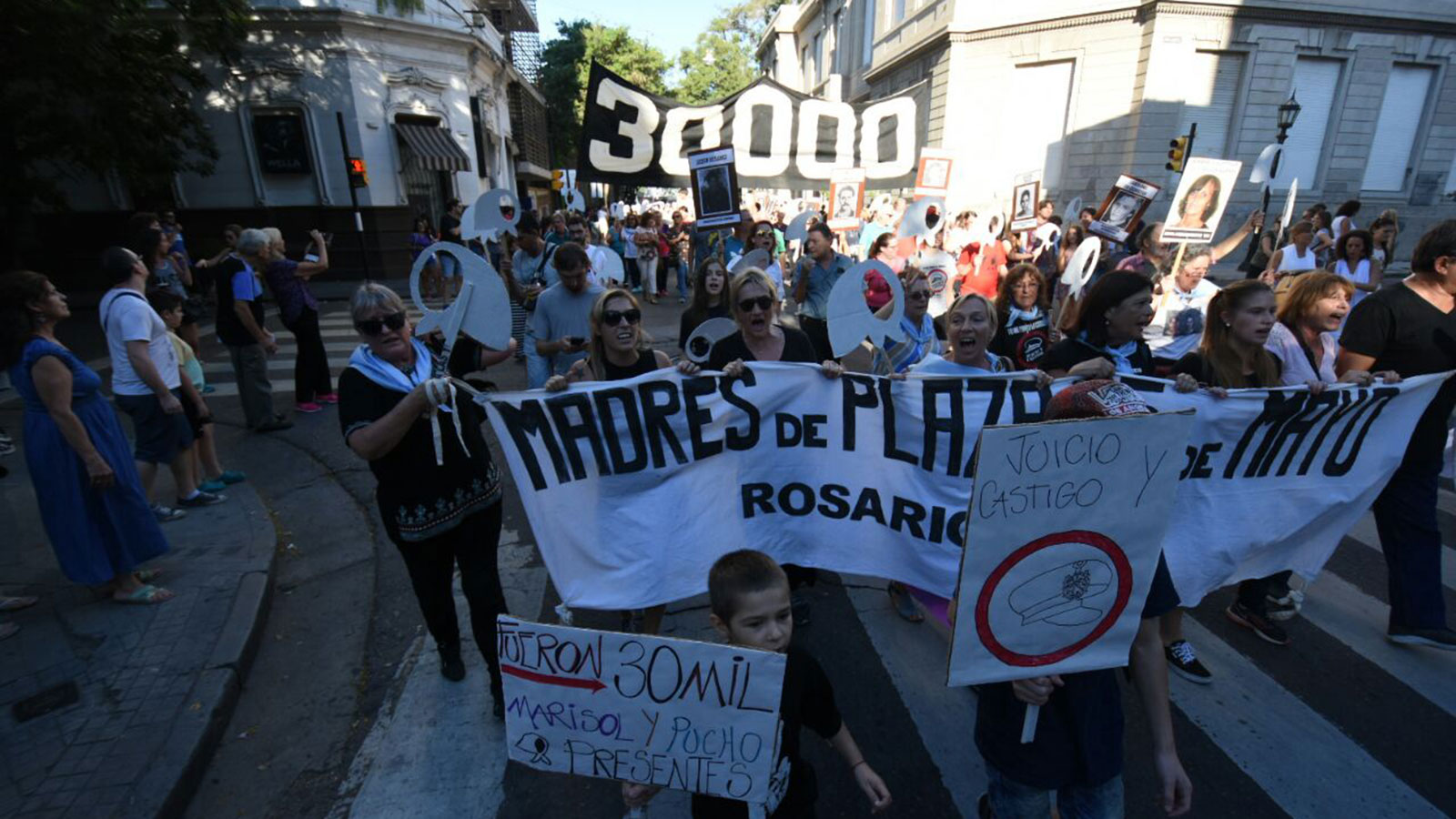 Marcha en conmemoración al Día de la Memoria (Juan José García)