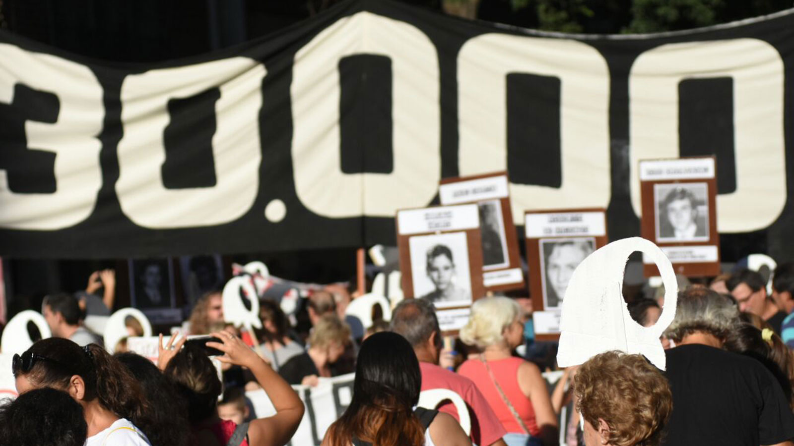 Marcha en conmemoración al Día de la Memoria (Juan José García)