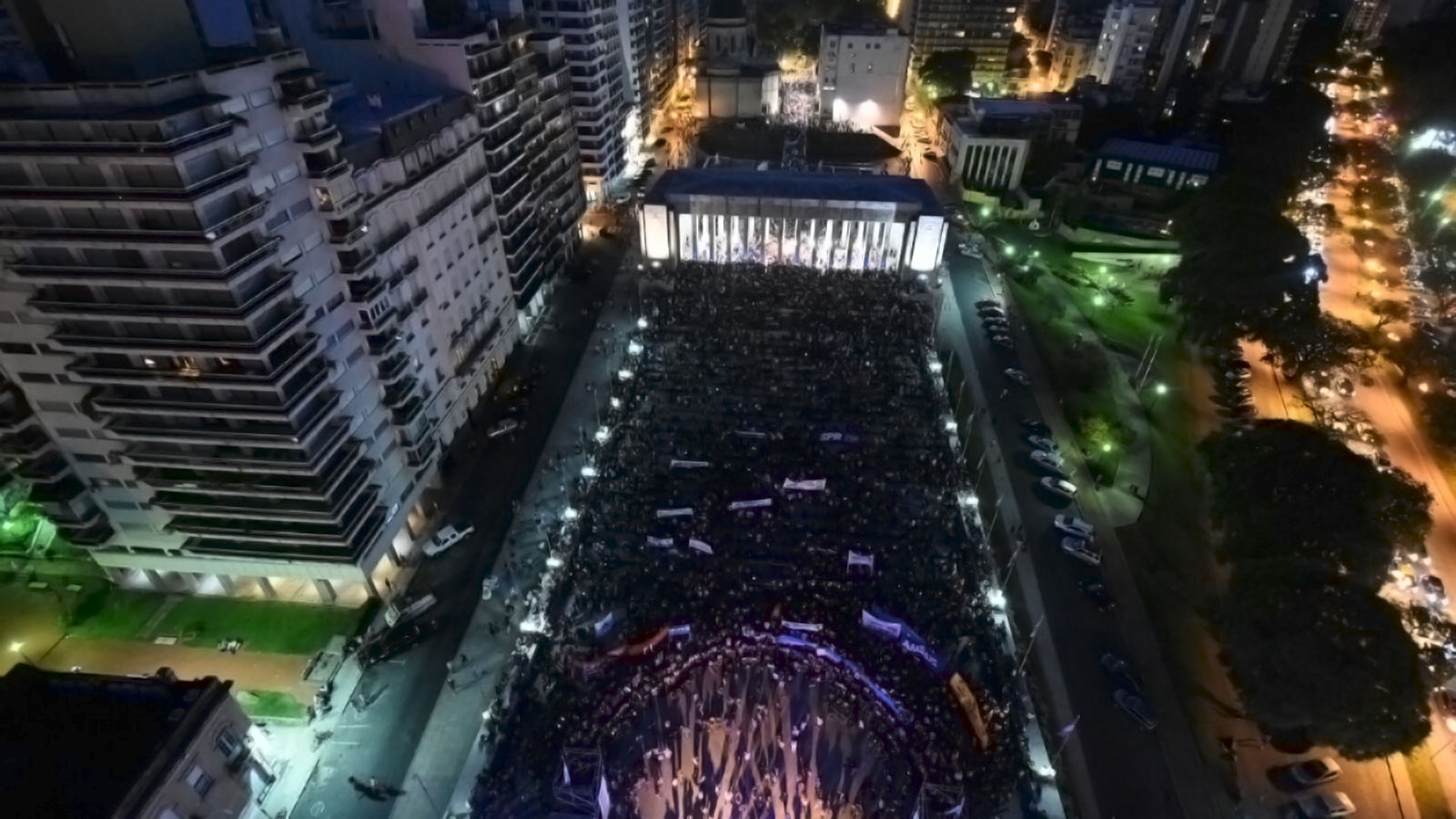 El Monumento se copó en el Día de la Memoria 