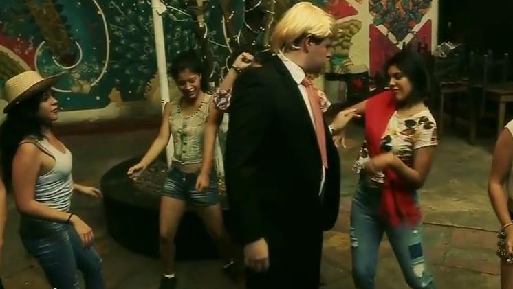 Imagen del video parodia "Ese Gringo", de Werevertumorro.