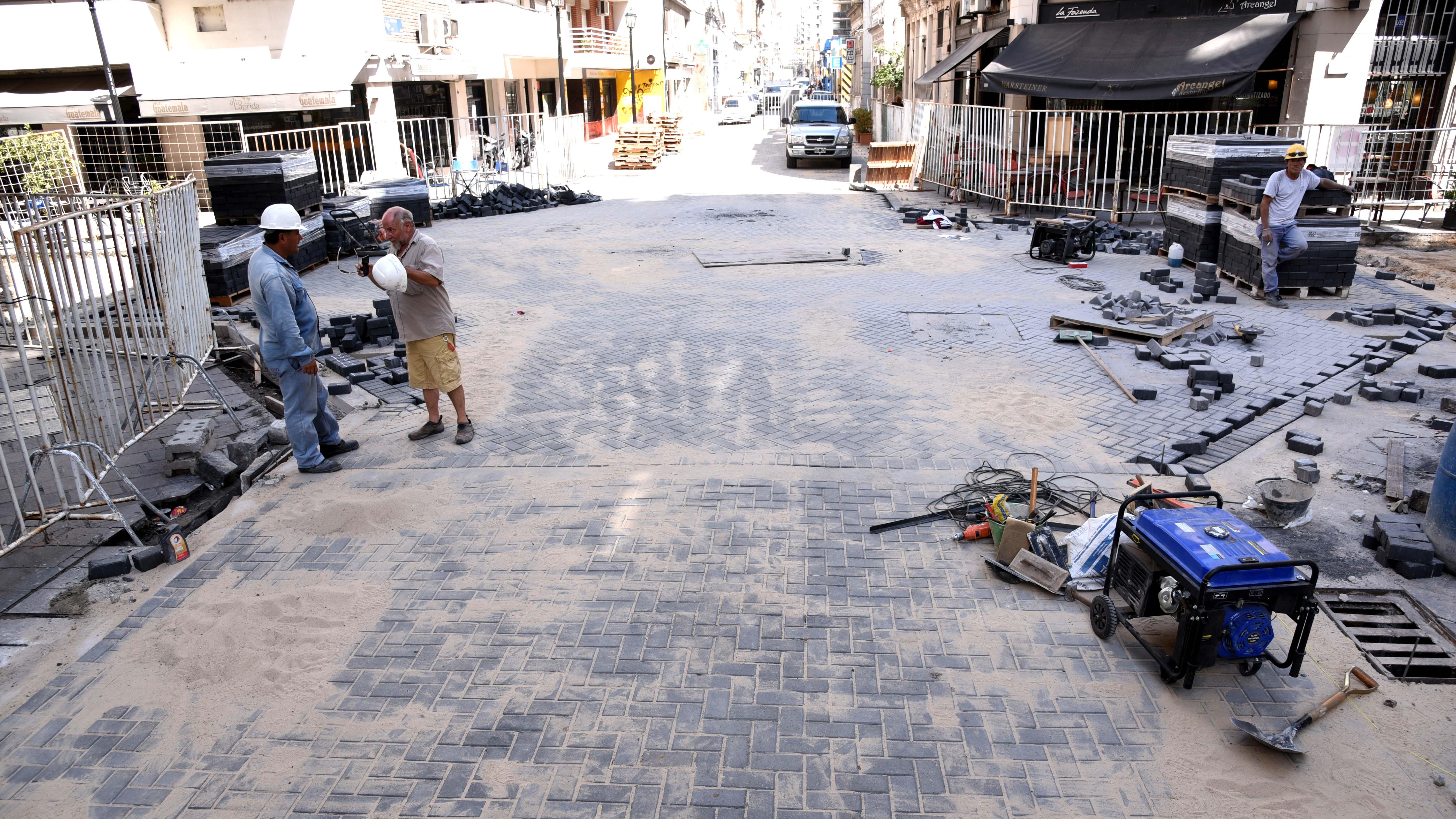 Los operarios continuarán este lunes con el trabajo atrasado. (Foto: Prensa MR)