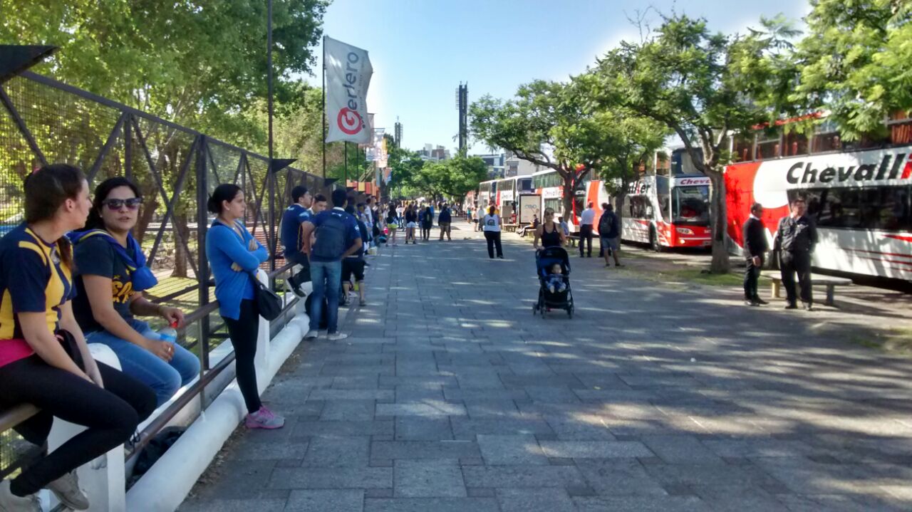 Más de 25 mil personas se trasladarán desde Rosario para presenciar el encuentro.